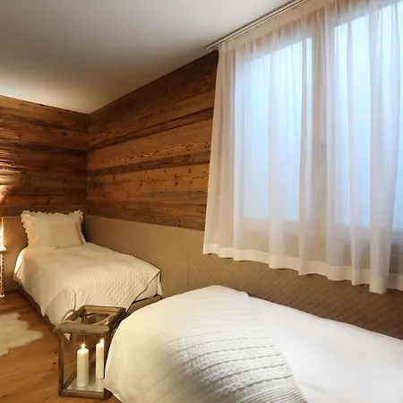 Blanc 브루일서비니아